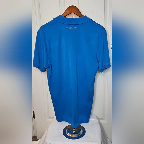 Oakley Men’s Blue Performance Golf Polo Shirt - Size Medium - Picture 2 of 5